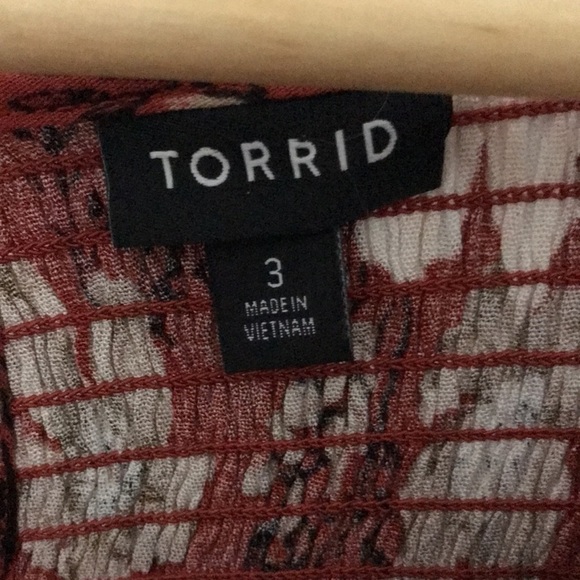 Torrid Baybydoll Top With Bell Sleeves Sz 3 - Picture 6 of 12